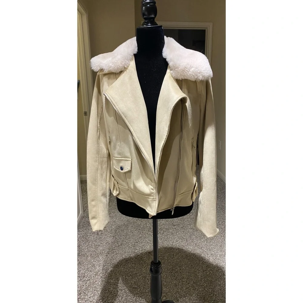 Jacket - Picture 2 of 4
